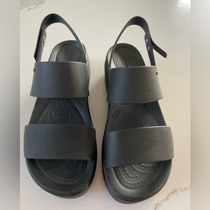 CROCS Brooklyn low wedge black size 6, NWOT